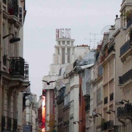 Charming Parisian Apartment Under The Rooftops Eksteriør bilde